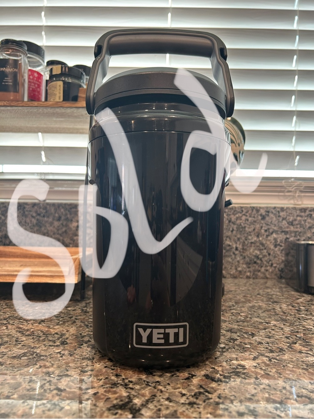 Yeti Glossy Black Insulated Jug with Handle